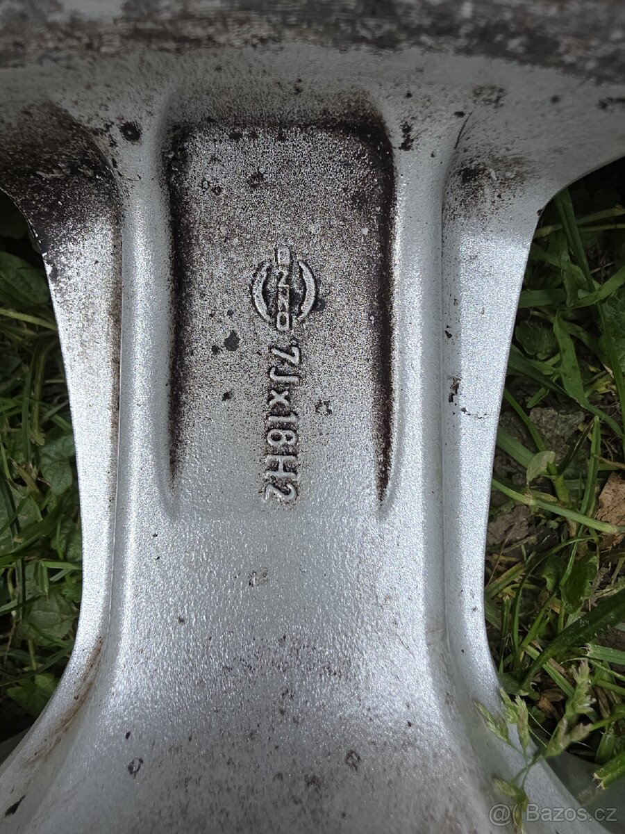 Zimní sada 215/70 R16, 114,3 - 3