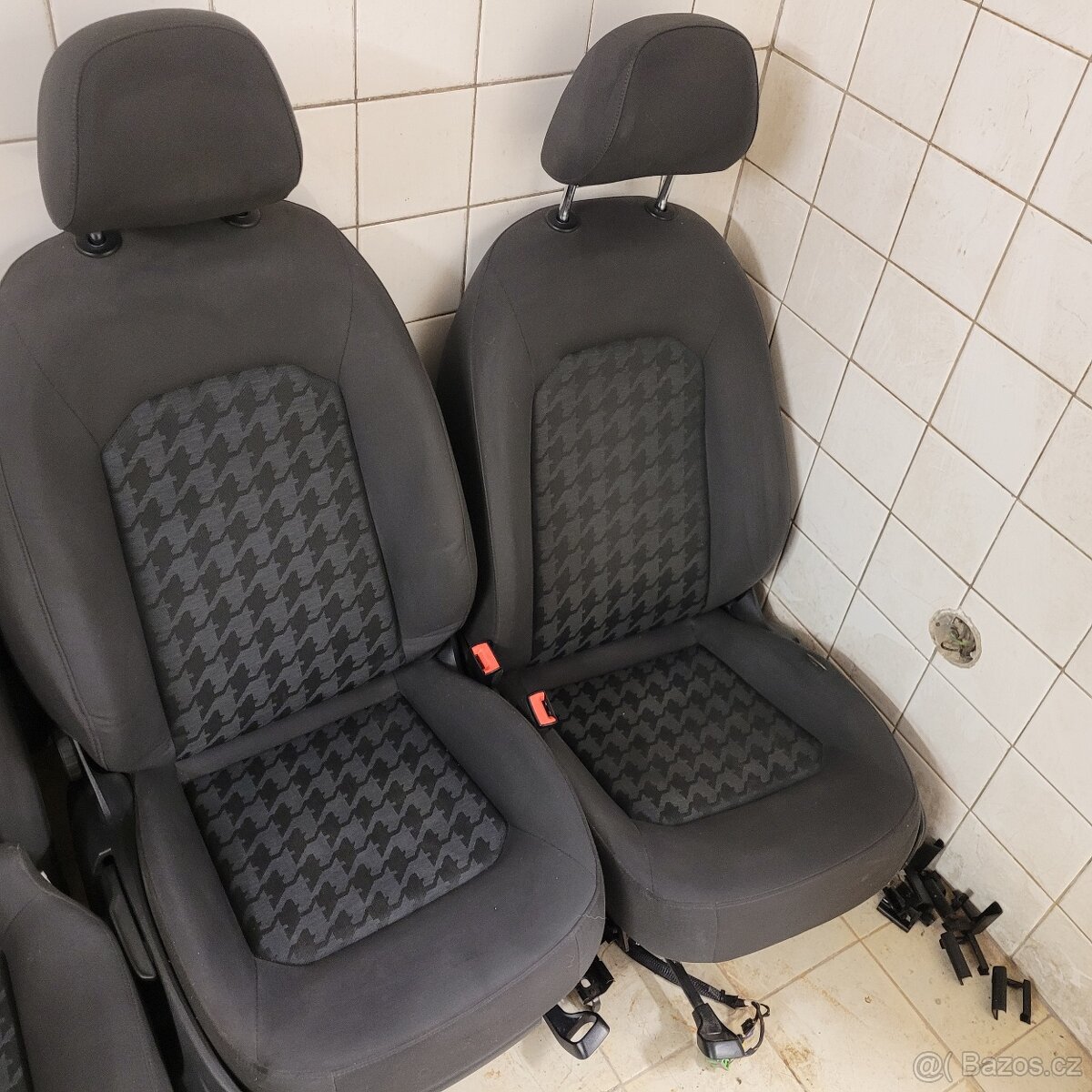 Sedačky a koberce Audi A3 8V - 3