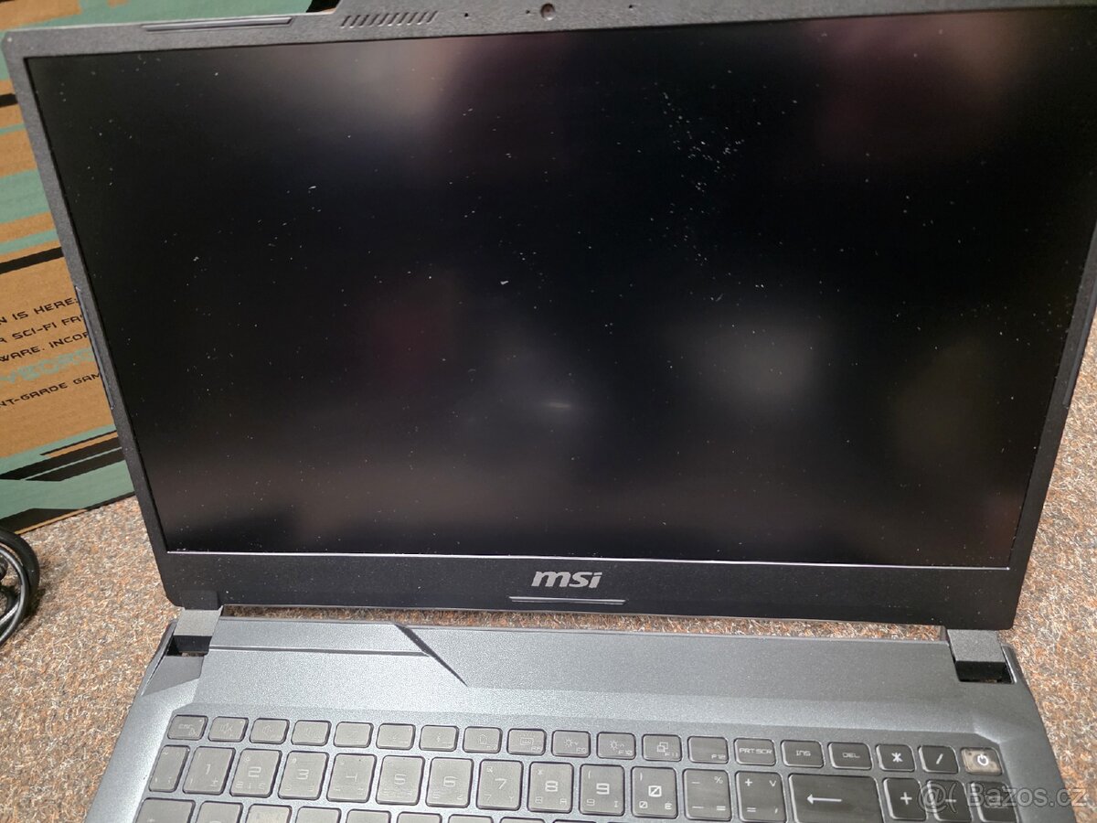 Herní notebook MSI Cyborg 15 A13V, záruka - 3