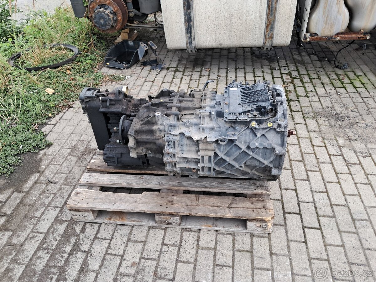 MAN TGX převodovka ZF - 3
