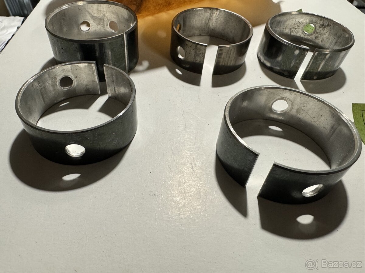 Volha Gaz Uaz,pouzdra uložení vačkové hřídele, nové originál - 3