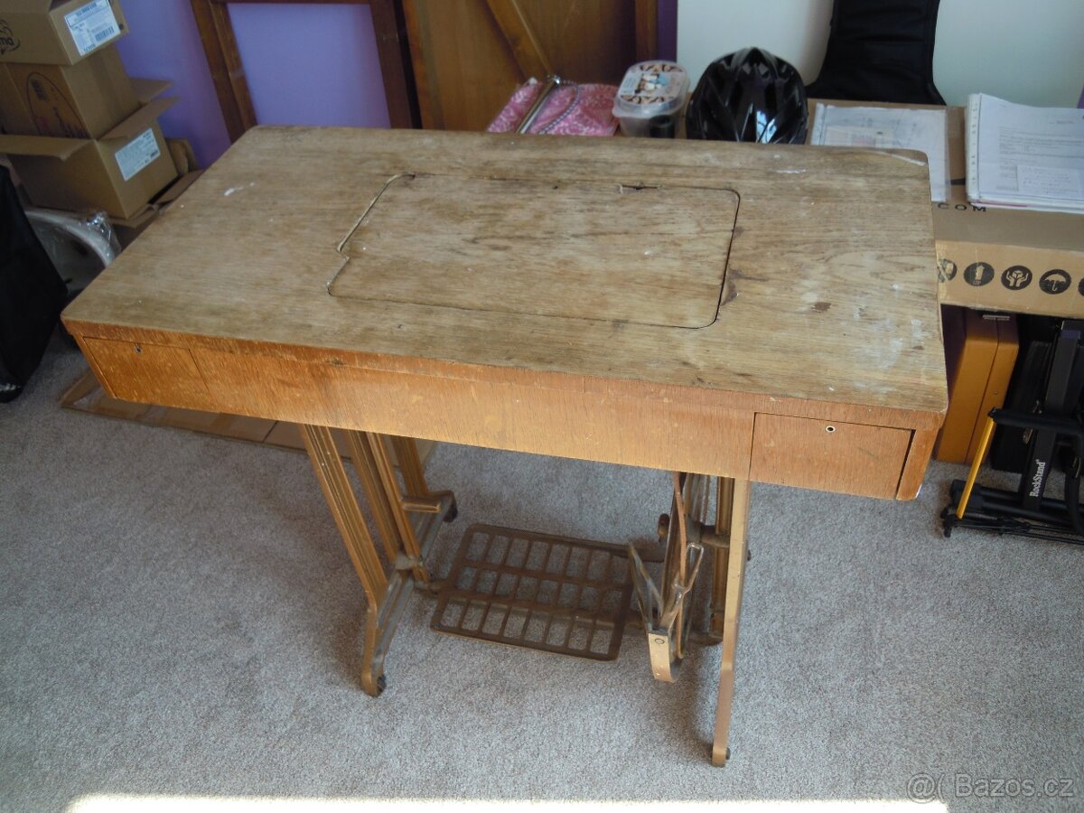 Šící stroj LADA - 3