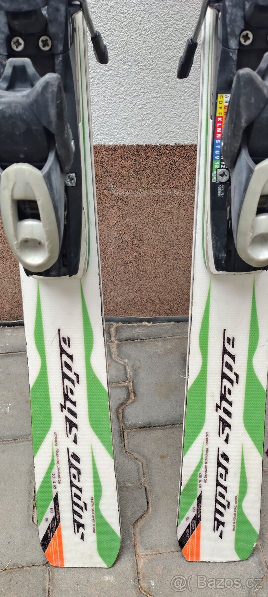 Lyže,boty, helma, hůlky, brýle. - 3
