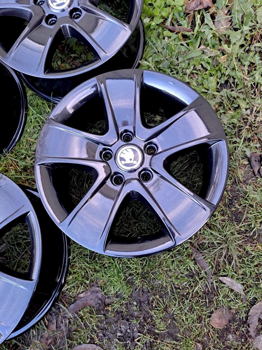 Alu kola 5x112 originál Škoda R16 - 3