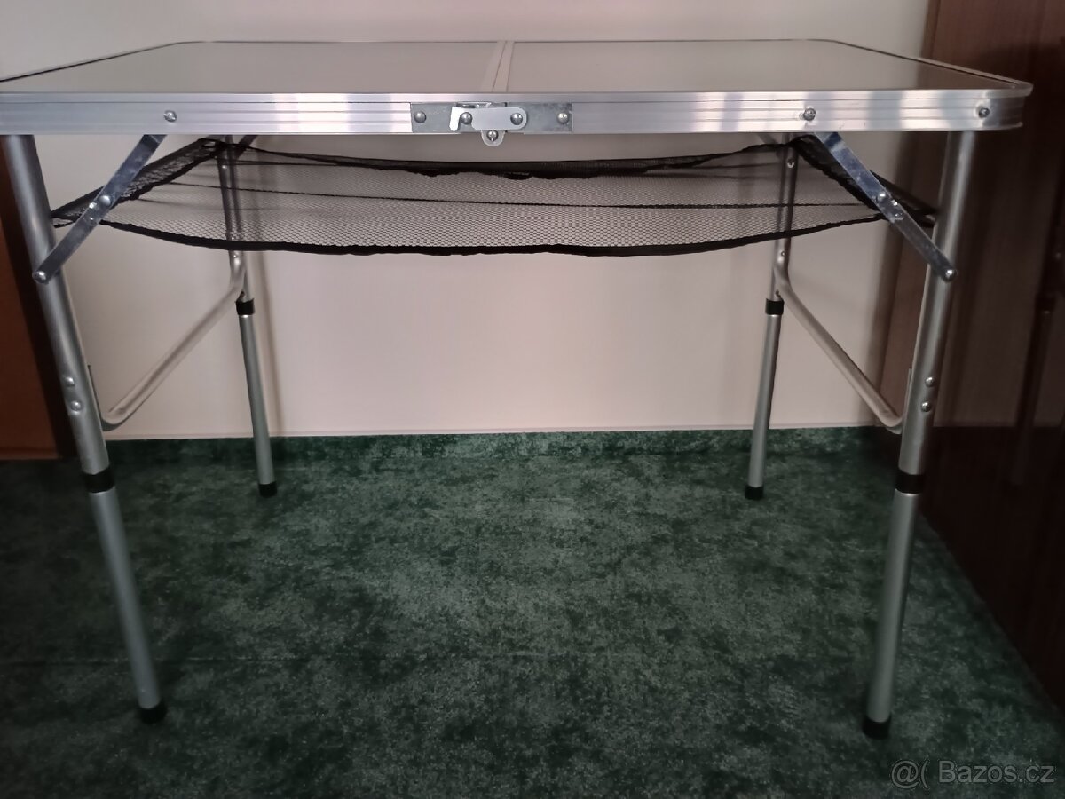 Skládací kempinkový stůl - 3