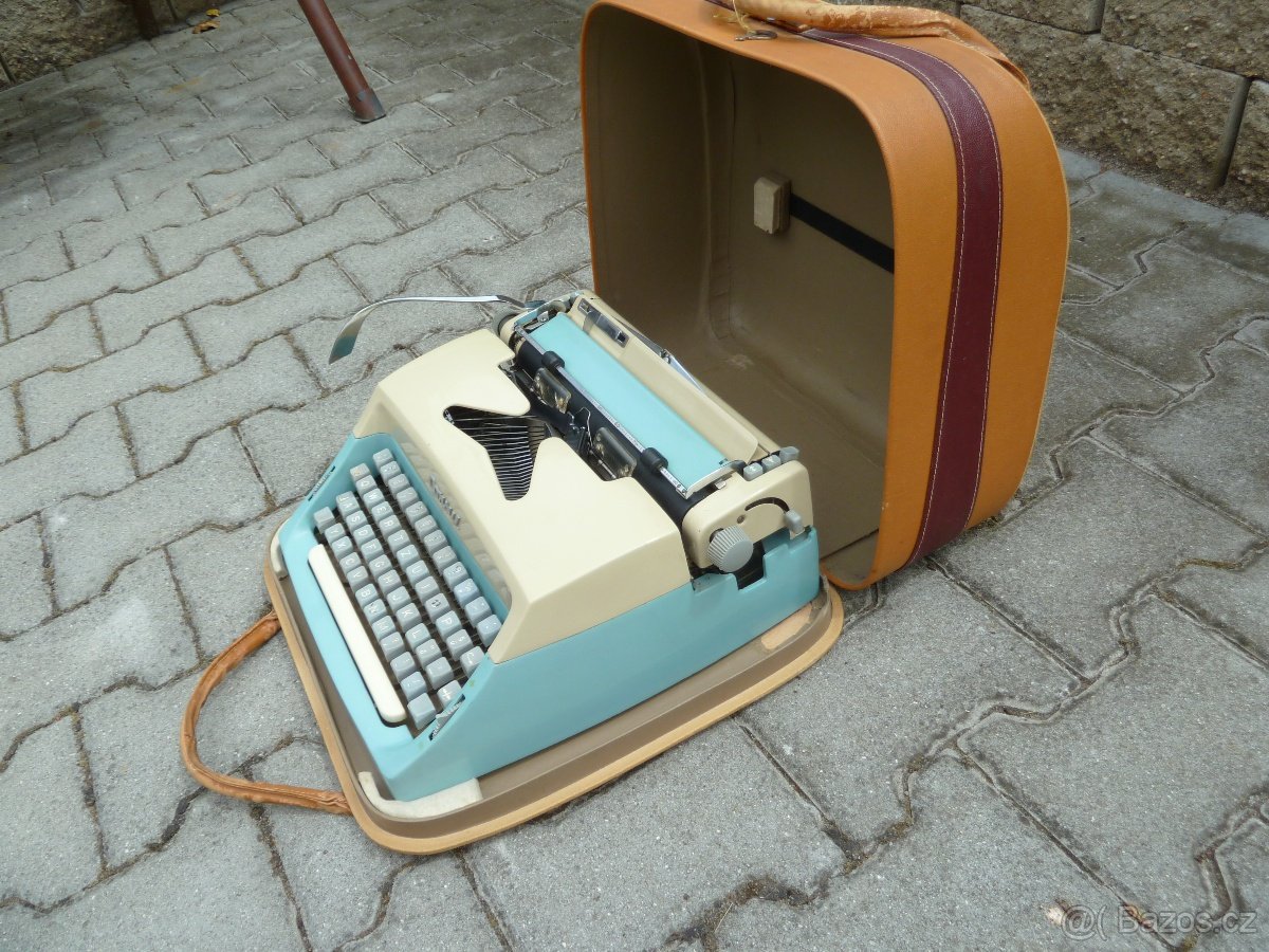 PSACÍ STROJ S KUFŘÍKEM-retro - 3