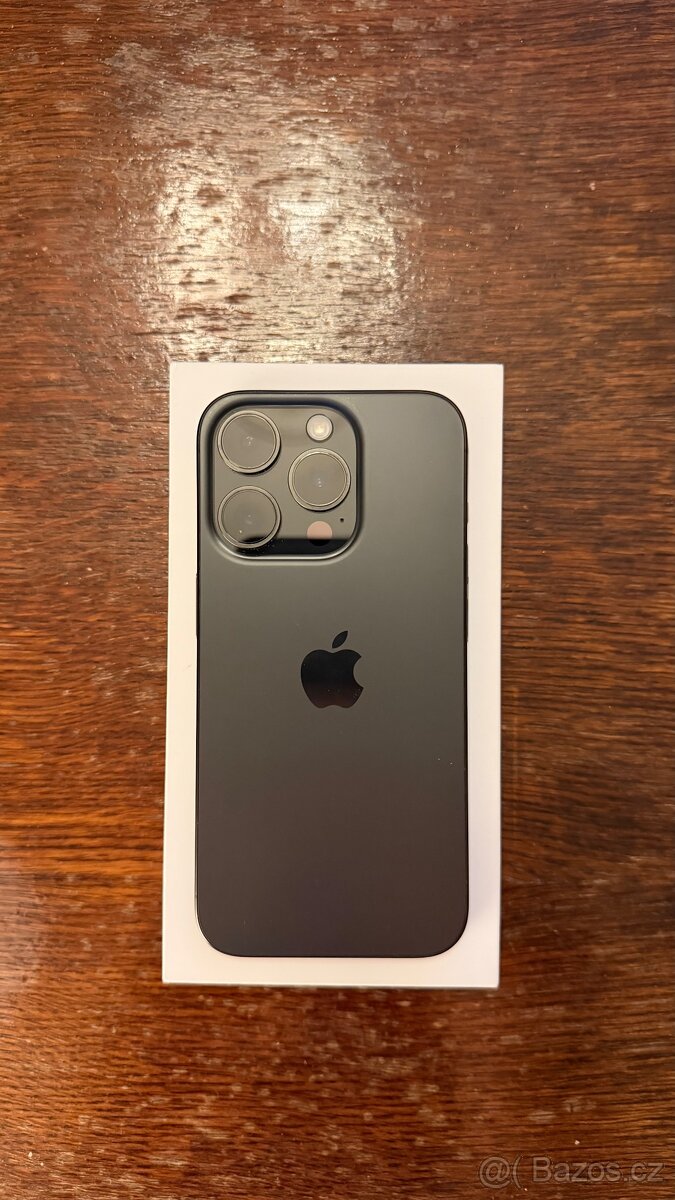 iPhone 15 Pro 256GB Black Titanium - 3