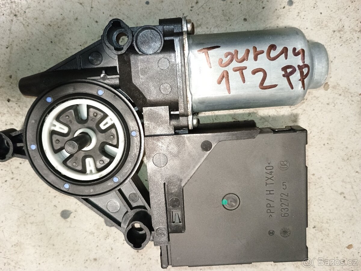 Motorek stahovačky VW Touran - 3