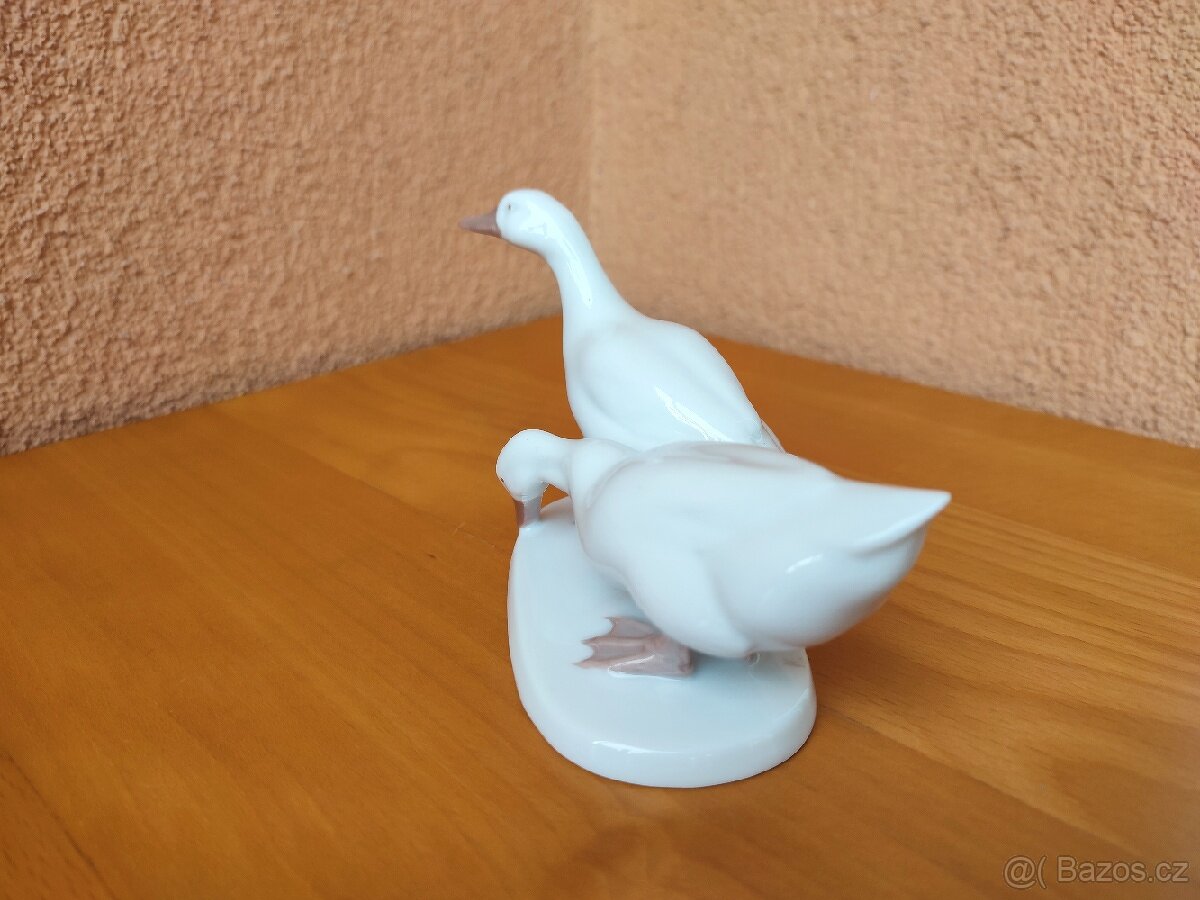 STARA PORCELÁNOVÁ SOCHA, HUSY, značky ROSENTHAL. - 3