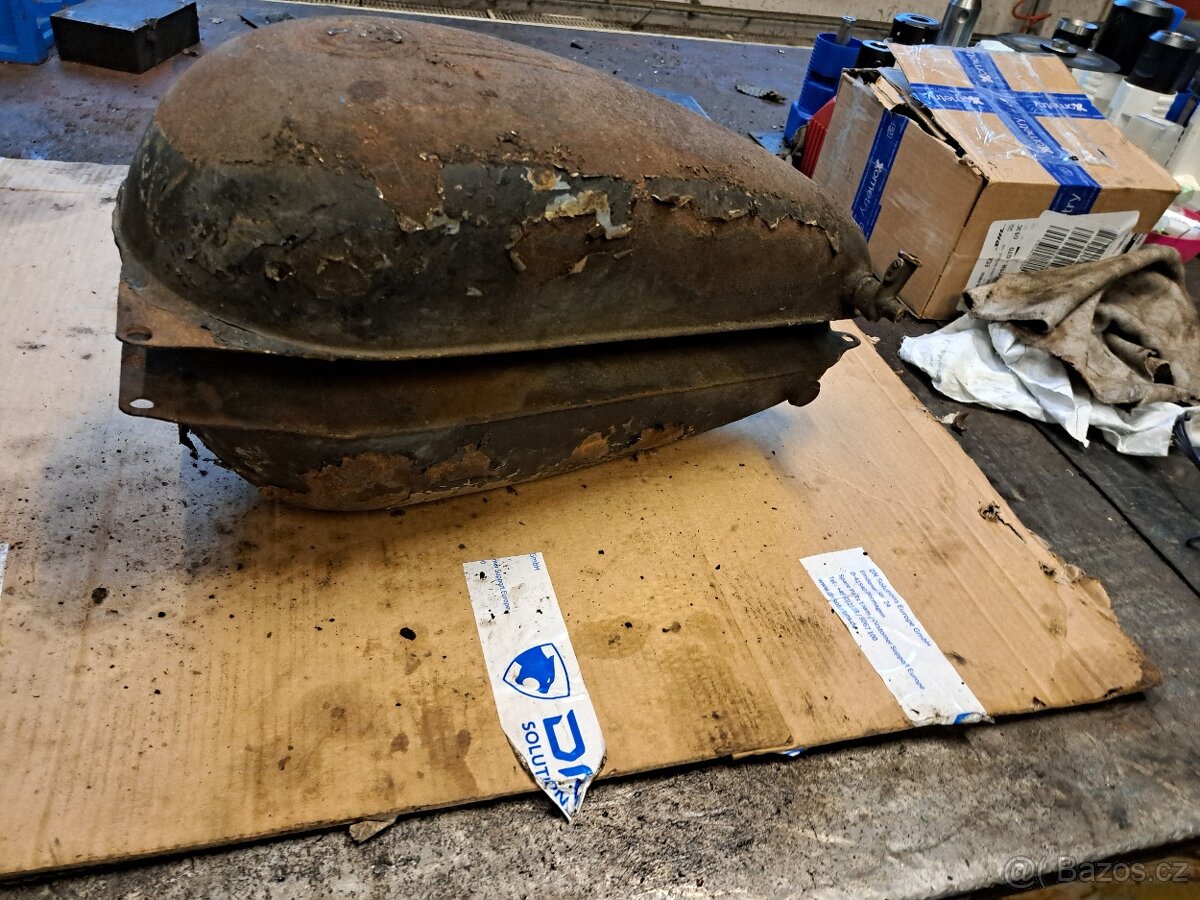 Nádrž čz 125 b t - 3