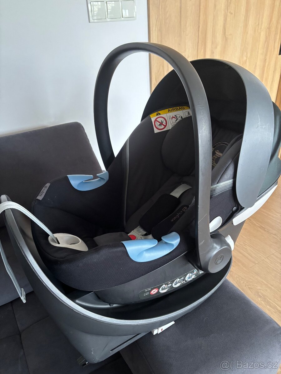 Autosedačka Cybex + isofixová základna - 3