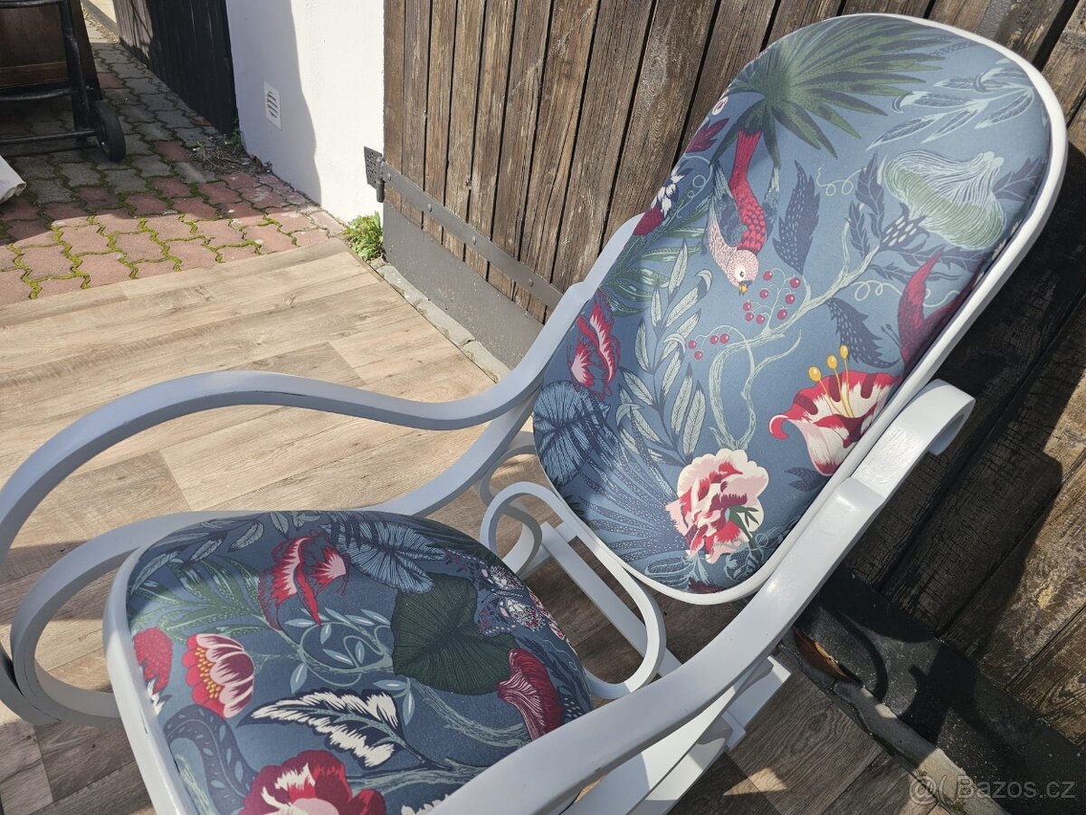 Houpací relaxační křeslo - 3