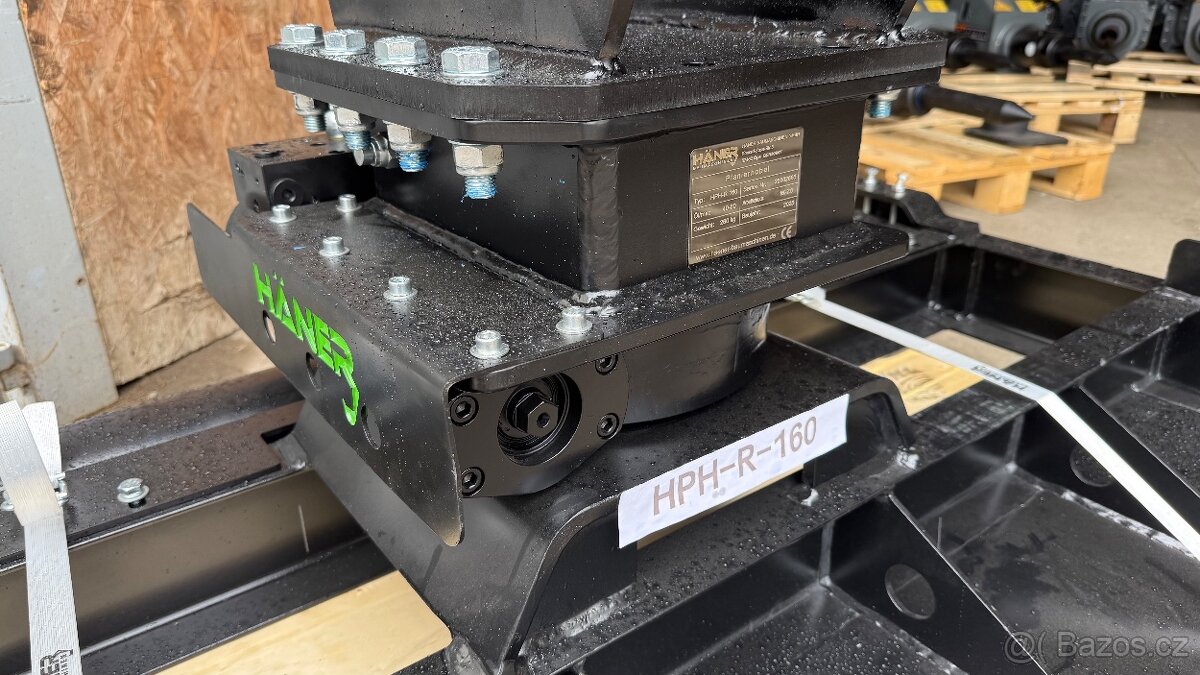 Rovnací rám s rotátorem na bagr - 3