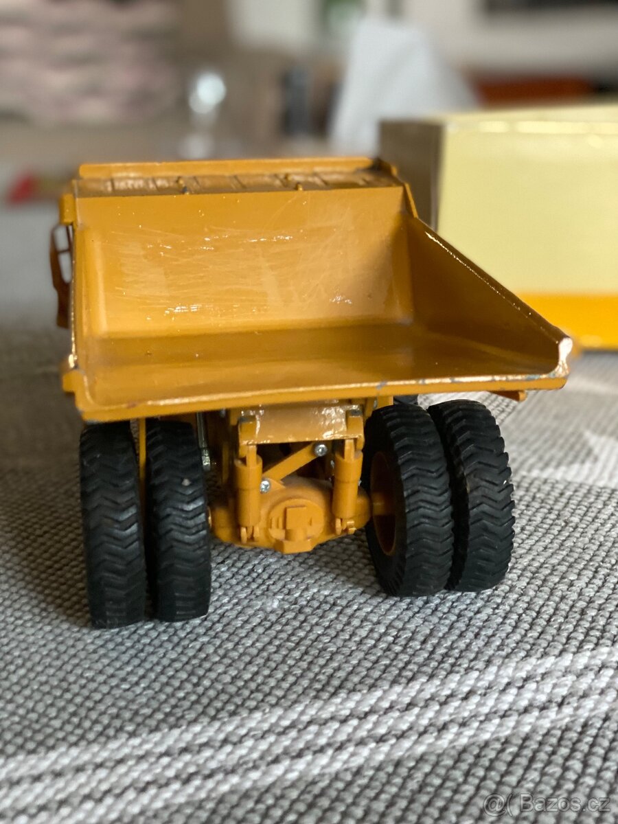 Komatsu HD1200M 1:50 - 3