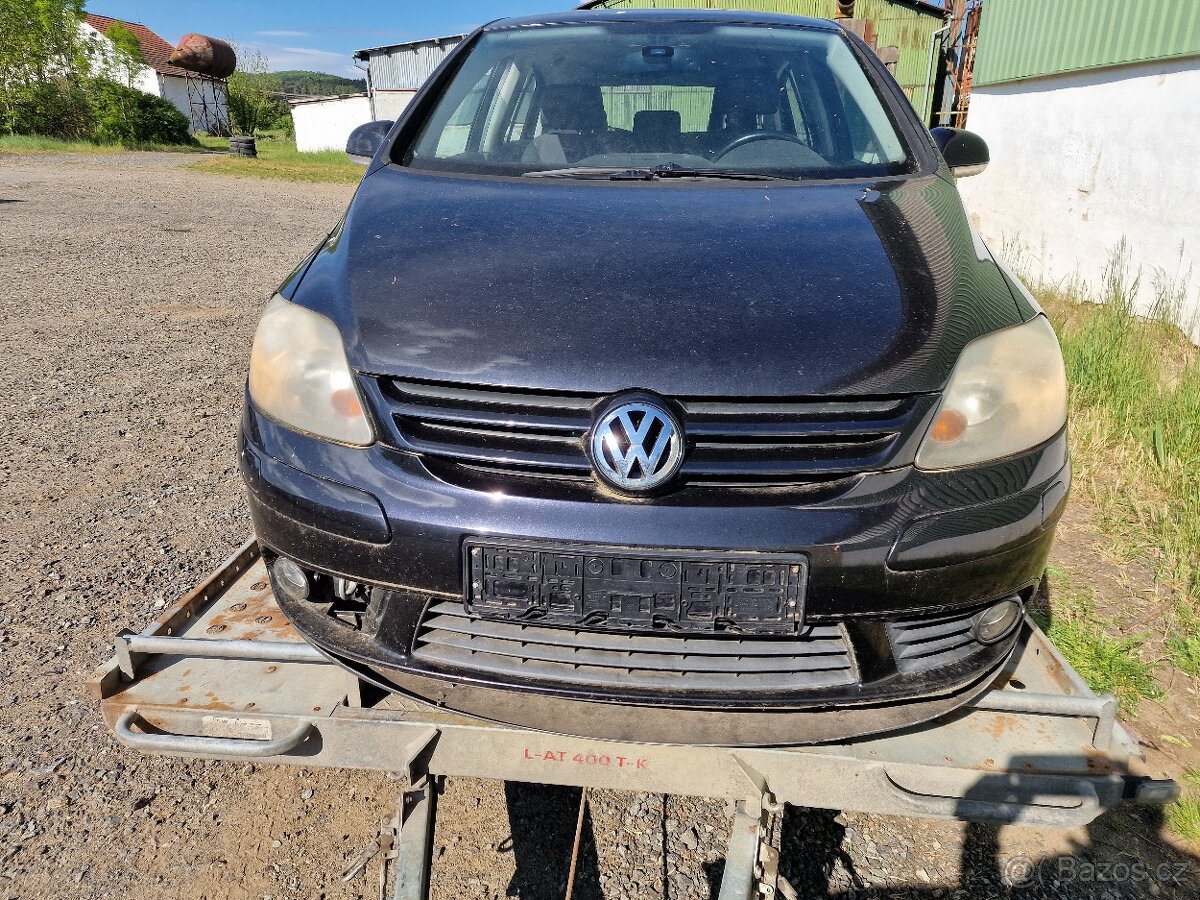 Vw Golf 5 plus 1.6 benzín , levné ND. - 3