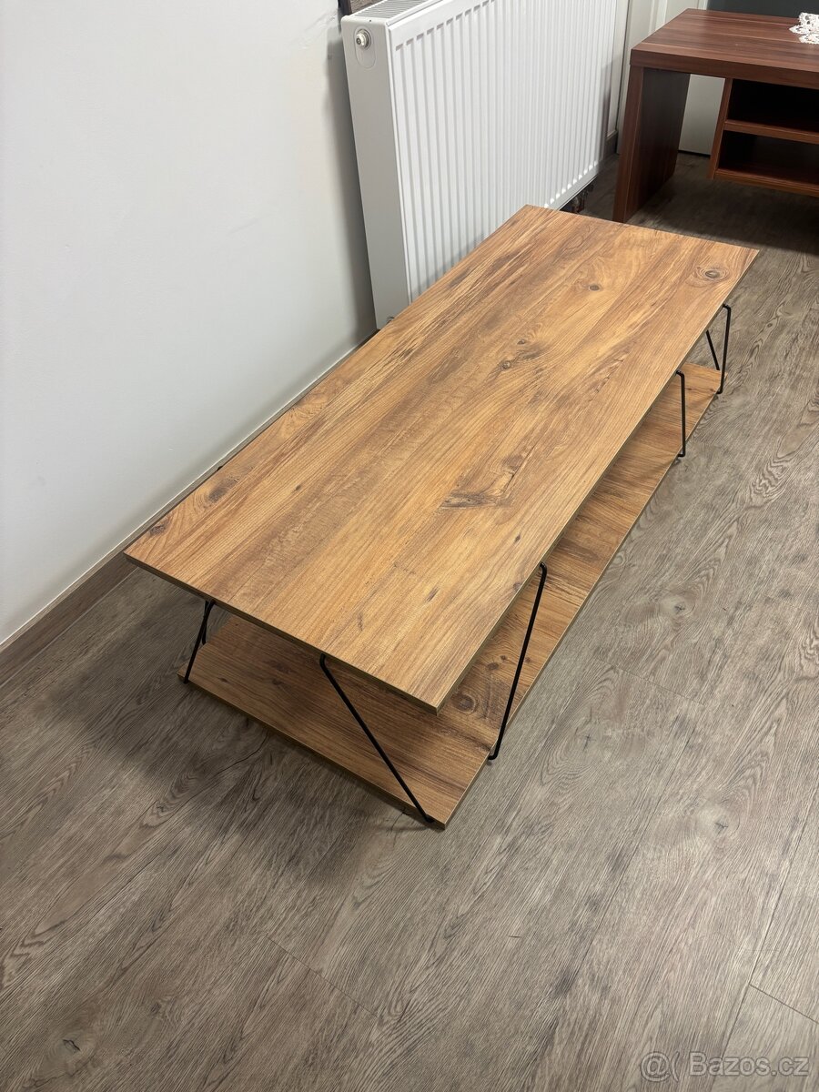 Konferenčni stolek - 3