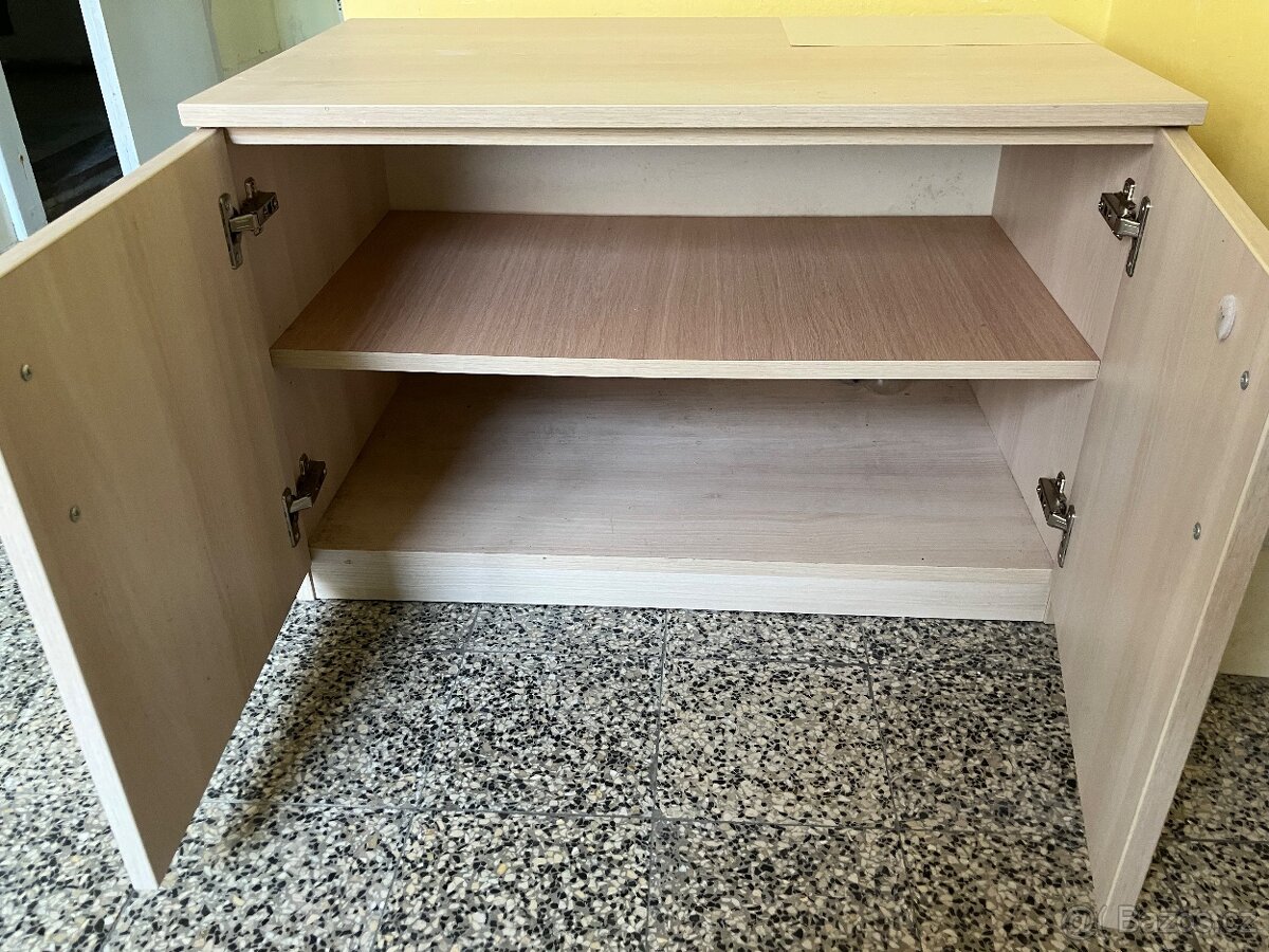 Policová skříňka a botník - 3
