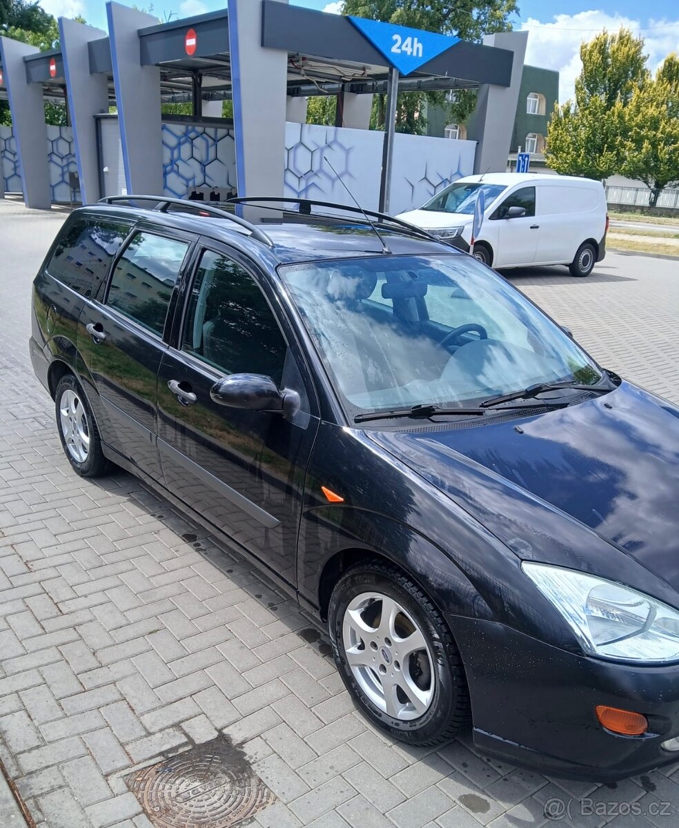 Osobní automobil Ford Focus - 3