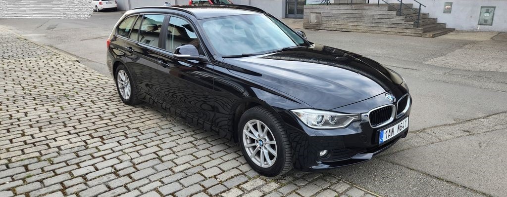 BMW Řada 3, 2.0dXENONAUTOMATTAŽNÉSERVIS - 3