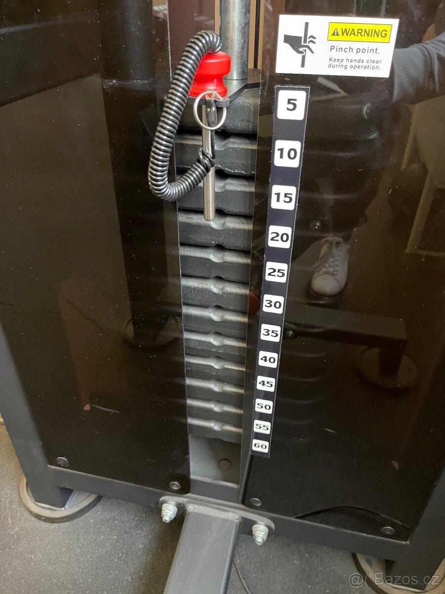 Posilovaci stroj biceps - 3