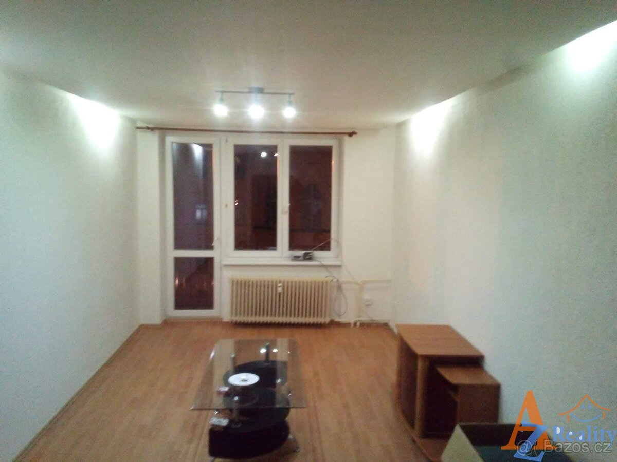 Nabízíme pronájem bytu 3+1, v ulici Beethovenova, Chomutov. - 3