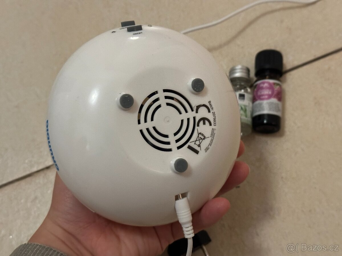 LED USB difuzér – zvlhčovač, světlo a aroma + olejí. Použitý - 3