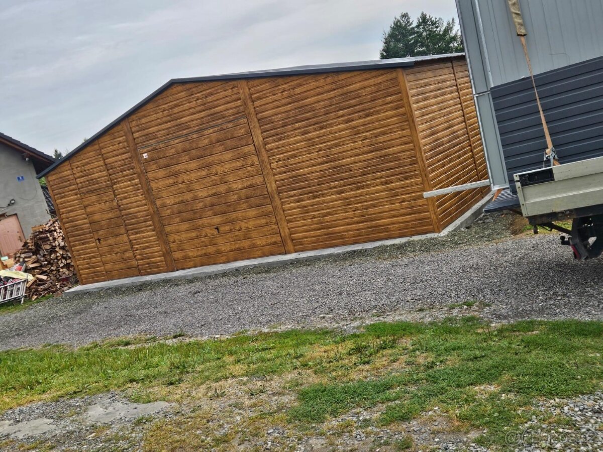 Plechová garáž 9x5m - 3