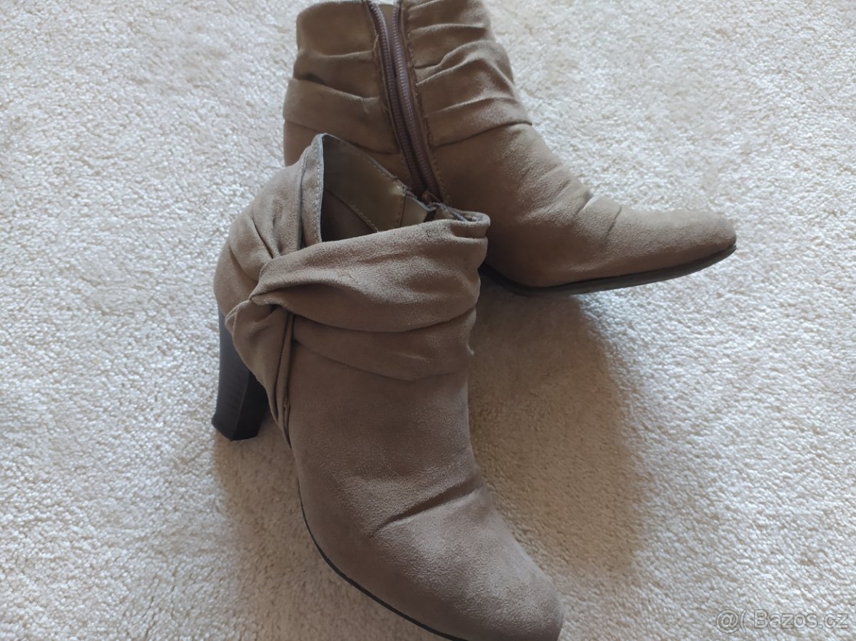 Dámské kozačky kotníkové 39 - 3
