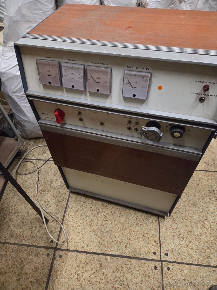 Tesla hledáč netěsnosti 112VW - 3