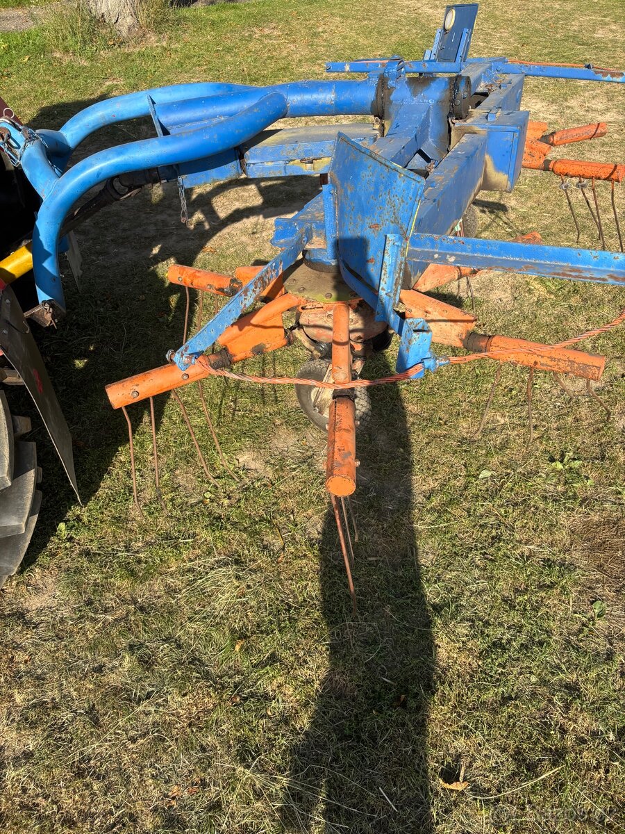 Shrnovač/nahrabovač sena rozmital - 3