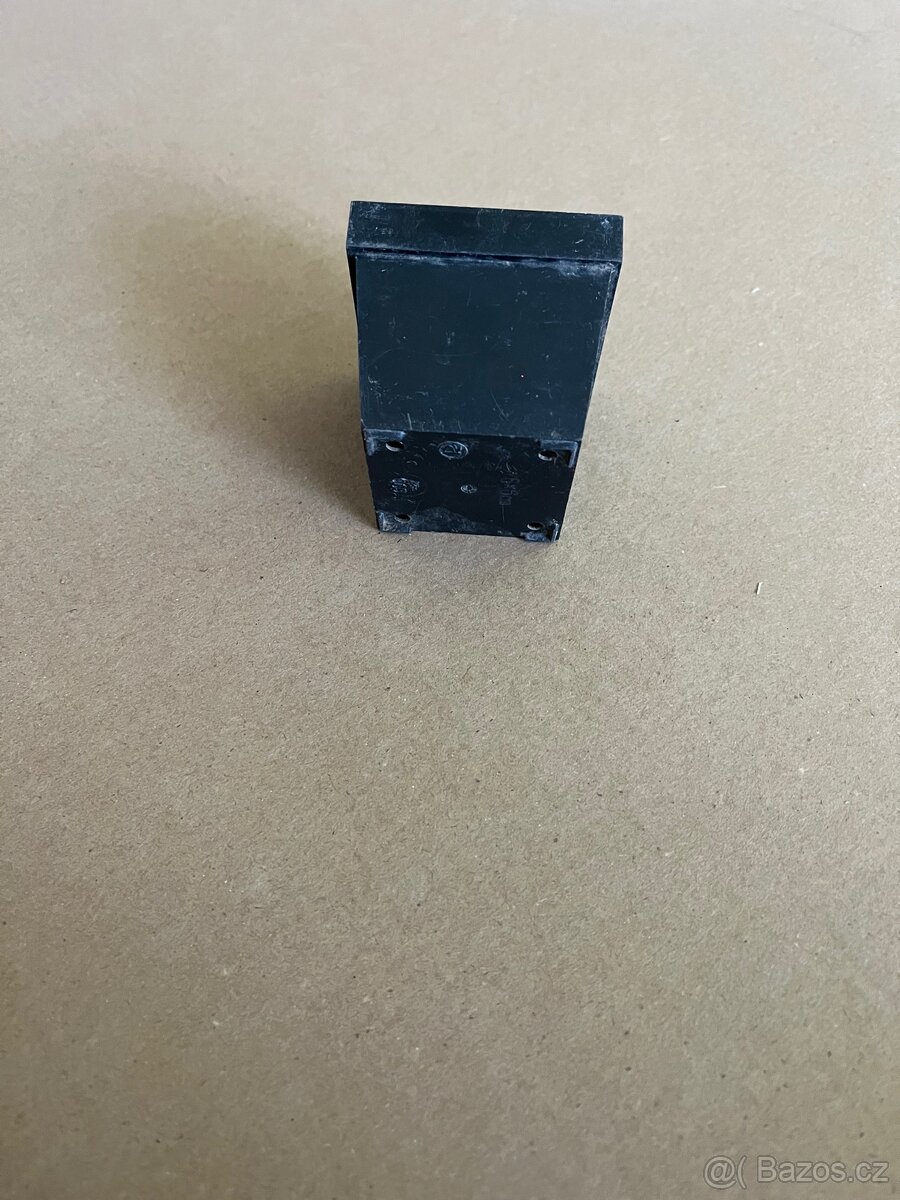 Prodám květináče - 3