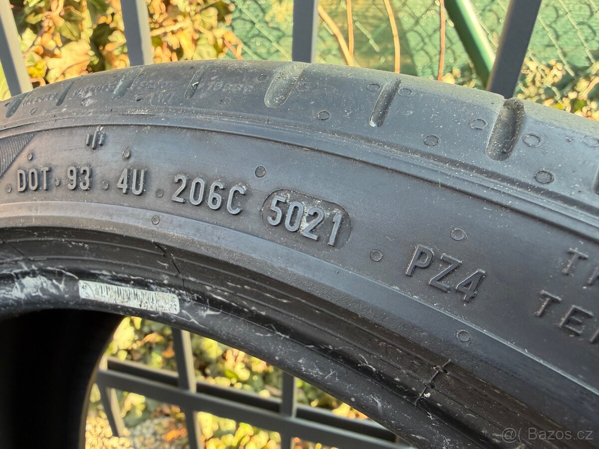 Pneumatiky Pirelli P ZERO 225/40 R18 92Y - 3