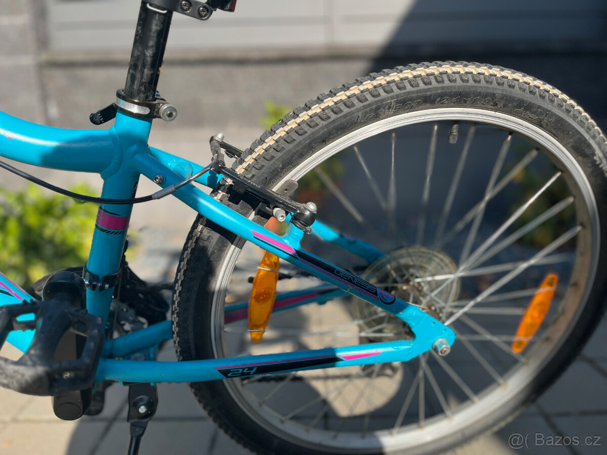 Dívčí kolo velikost 24 - 3