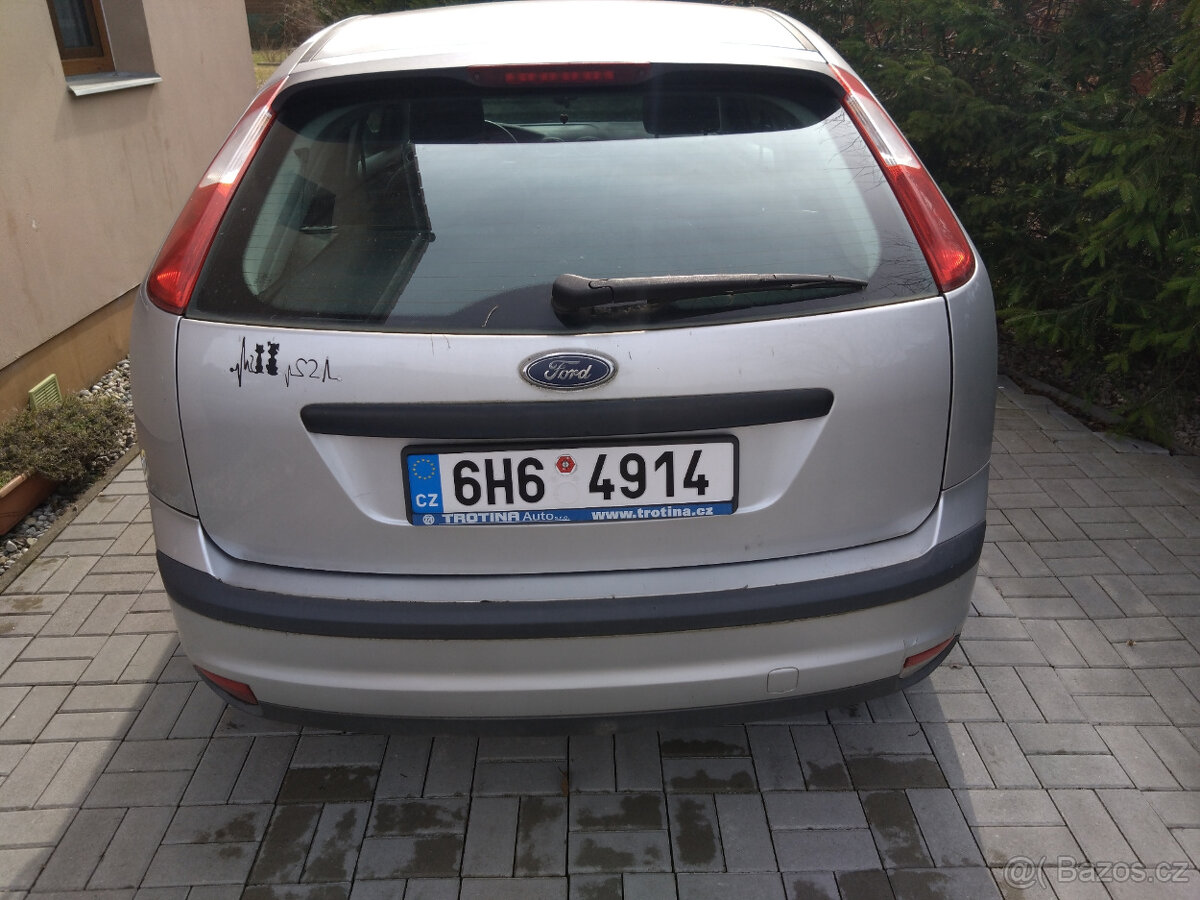 Ford Focus 1,6 benzín - 3