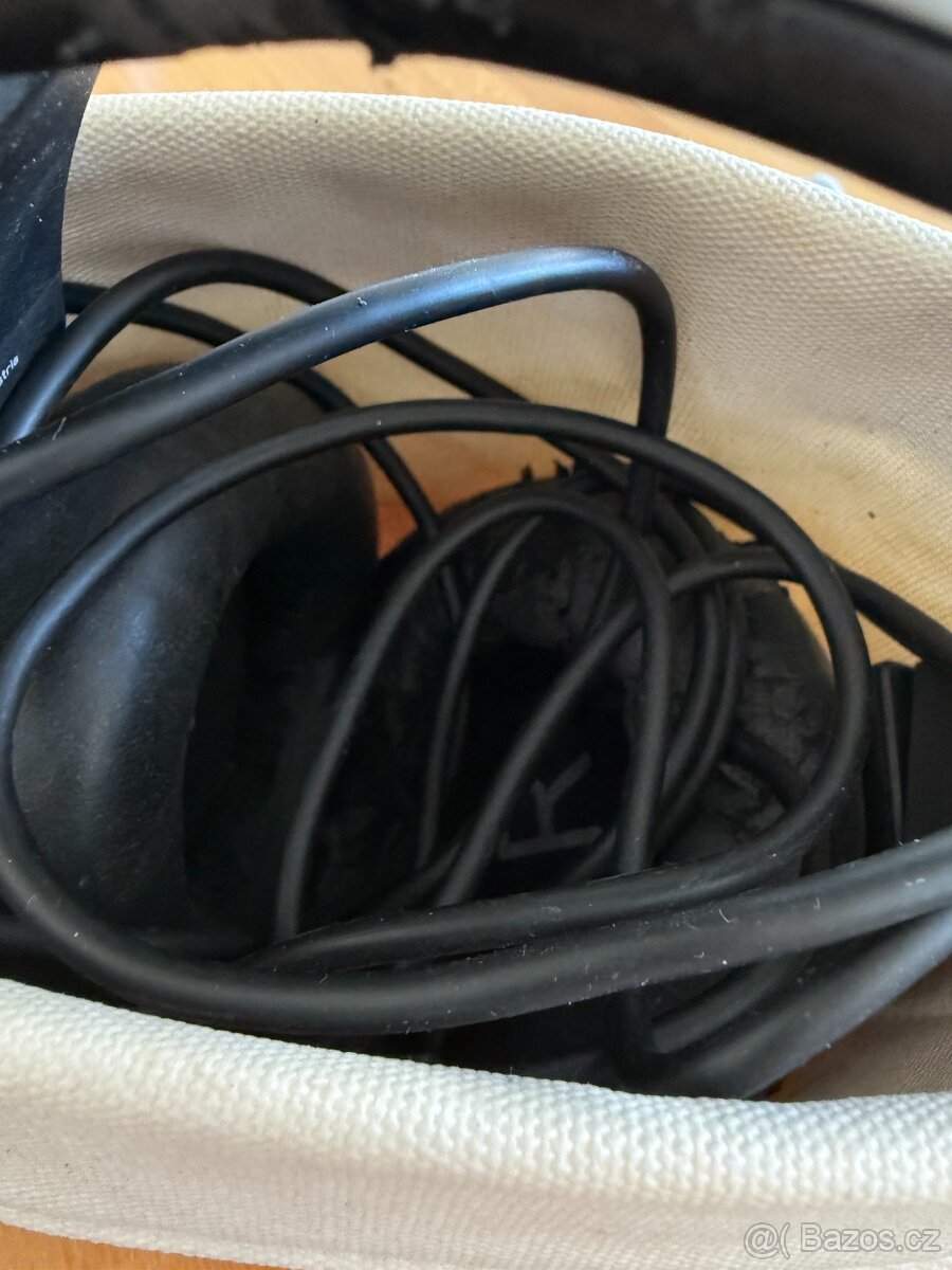 Prodám sluchátka AKG K550 - 3