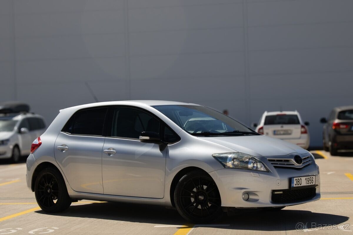Toyota Auris BEMANI, servisované - 3