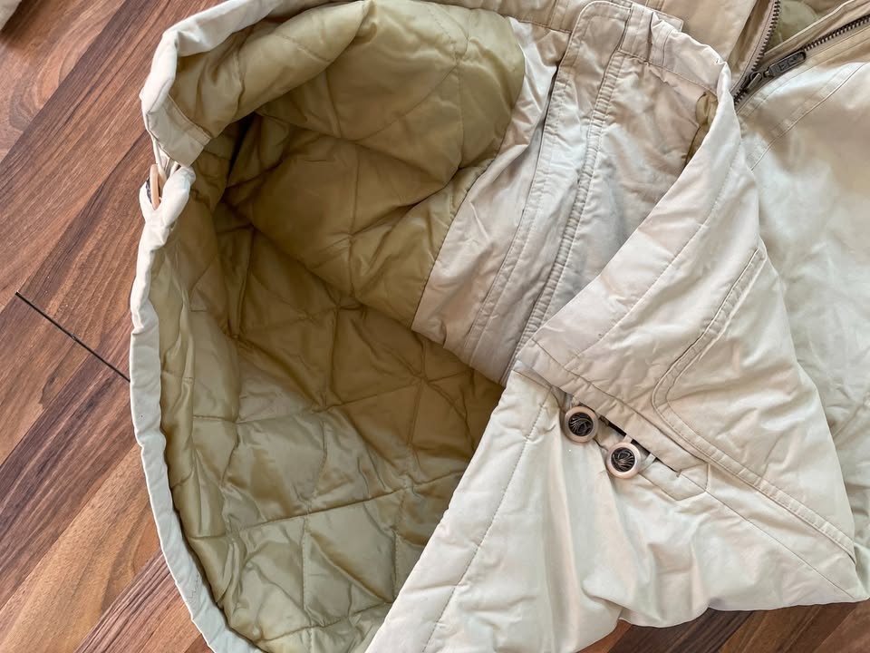 Nová zateplená béžová bunda s kožíškem, vel S i více (má šíř - 3