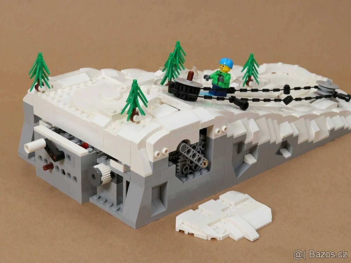 Lego - Funkčný LEGO lyžařský svah s automatickým vlekem - 3