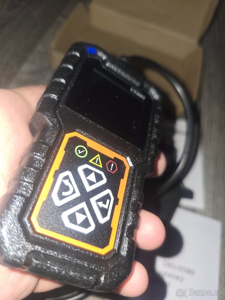 Snadná diagnostika Cy3001 OBD2 skeneru - čtečka kódů automob - 3