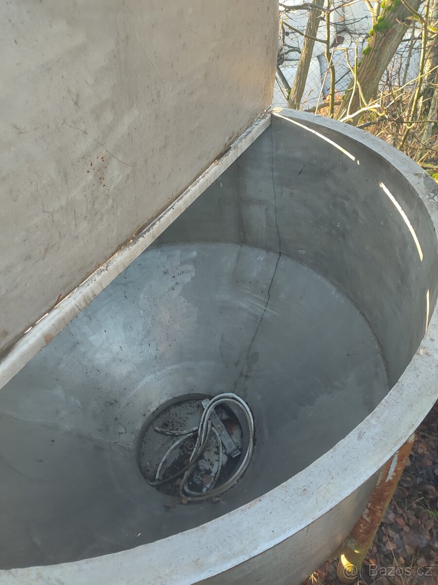 Nerezová sila 1200l - 3