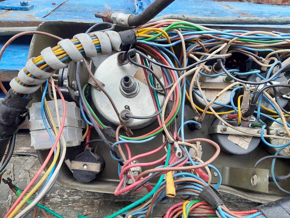 Palubní desku v3s M2 - 3