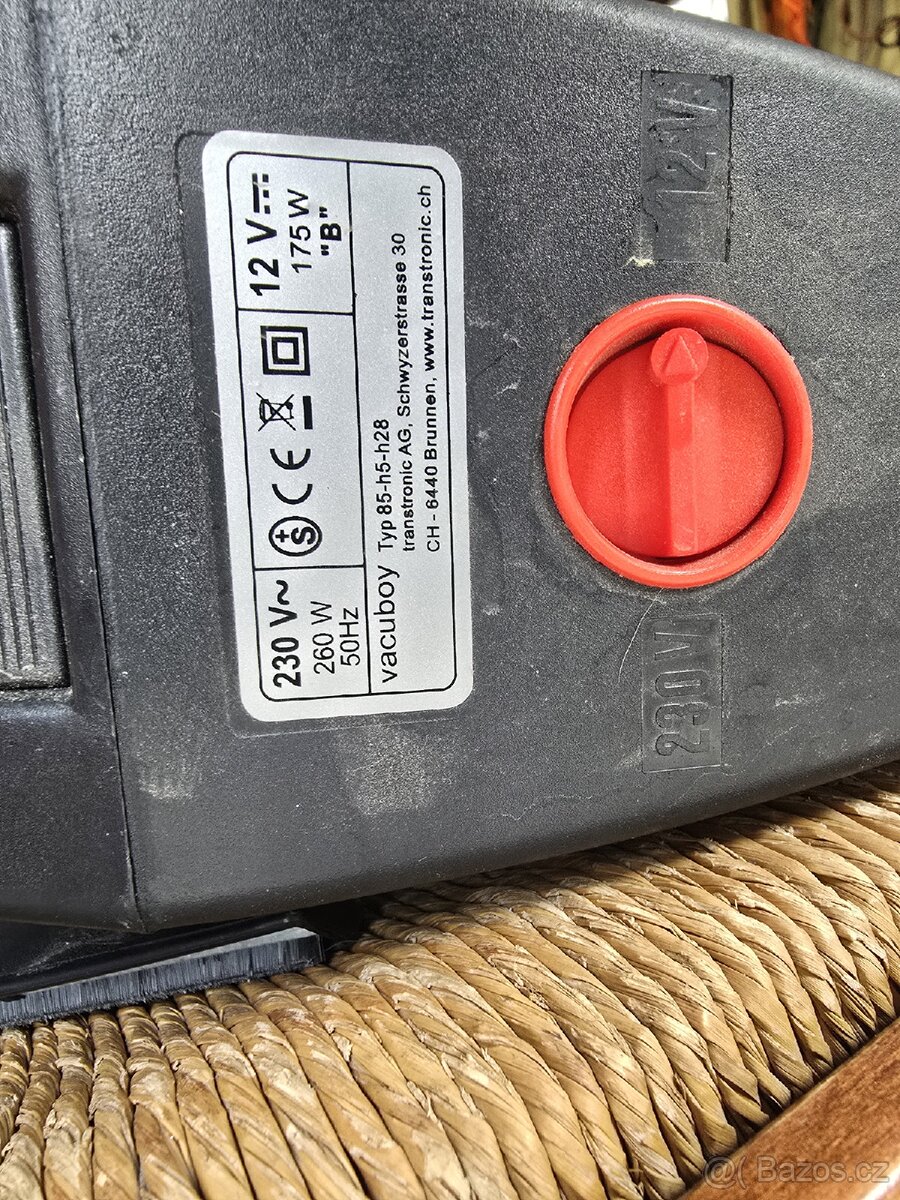 Vysavač ruční - 3