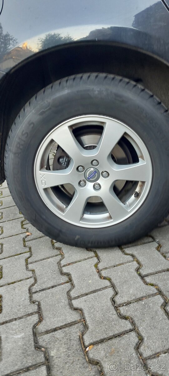 Originální alu kola Volvo XC 60 včetně zimních pneu - 3