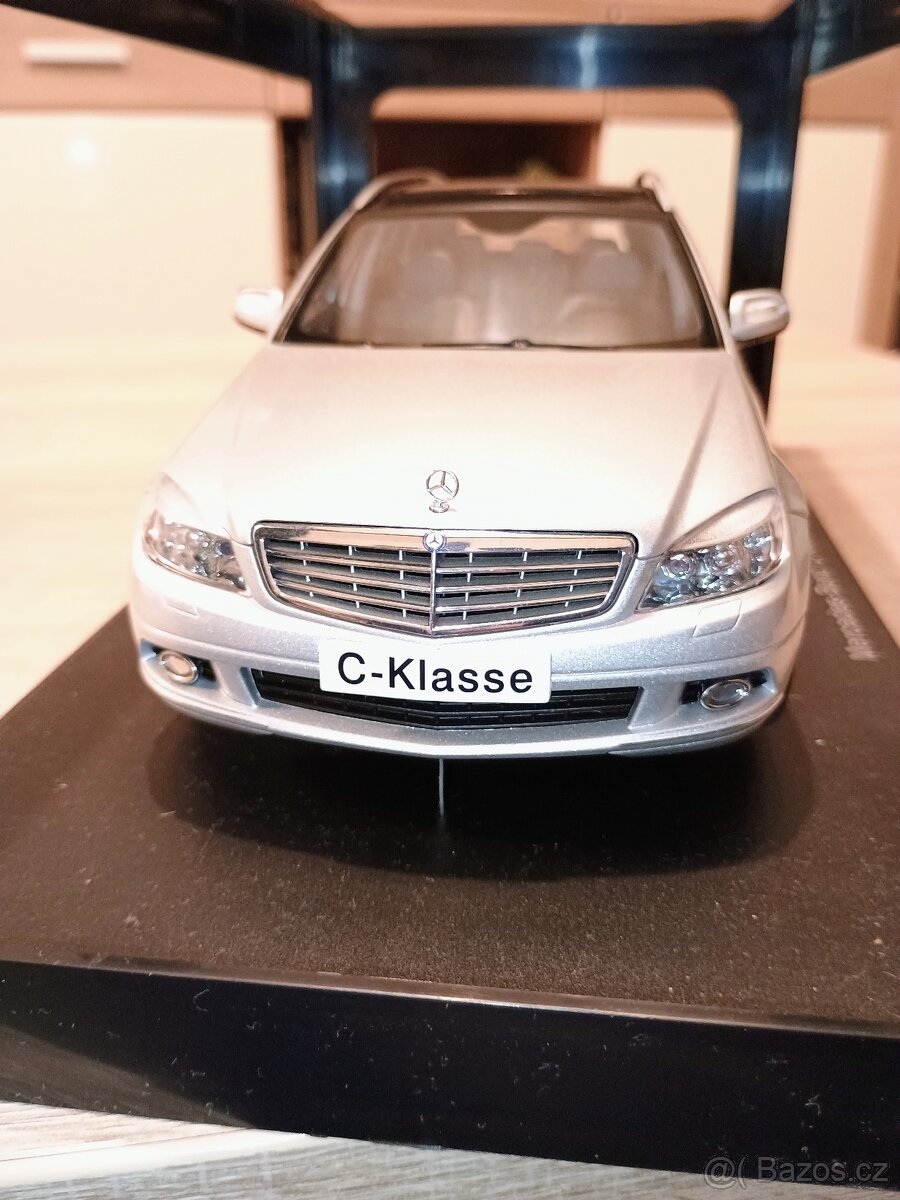 Mercedes-Benz C-Klasse Autoart 1:18 - 3