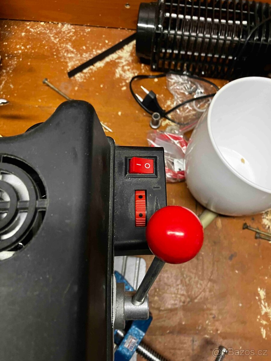 Mini stolní vrtačka 150W do 6,0mm - 3