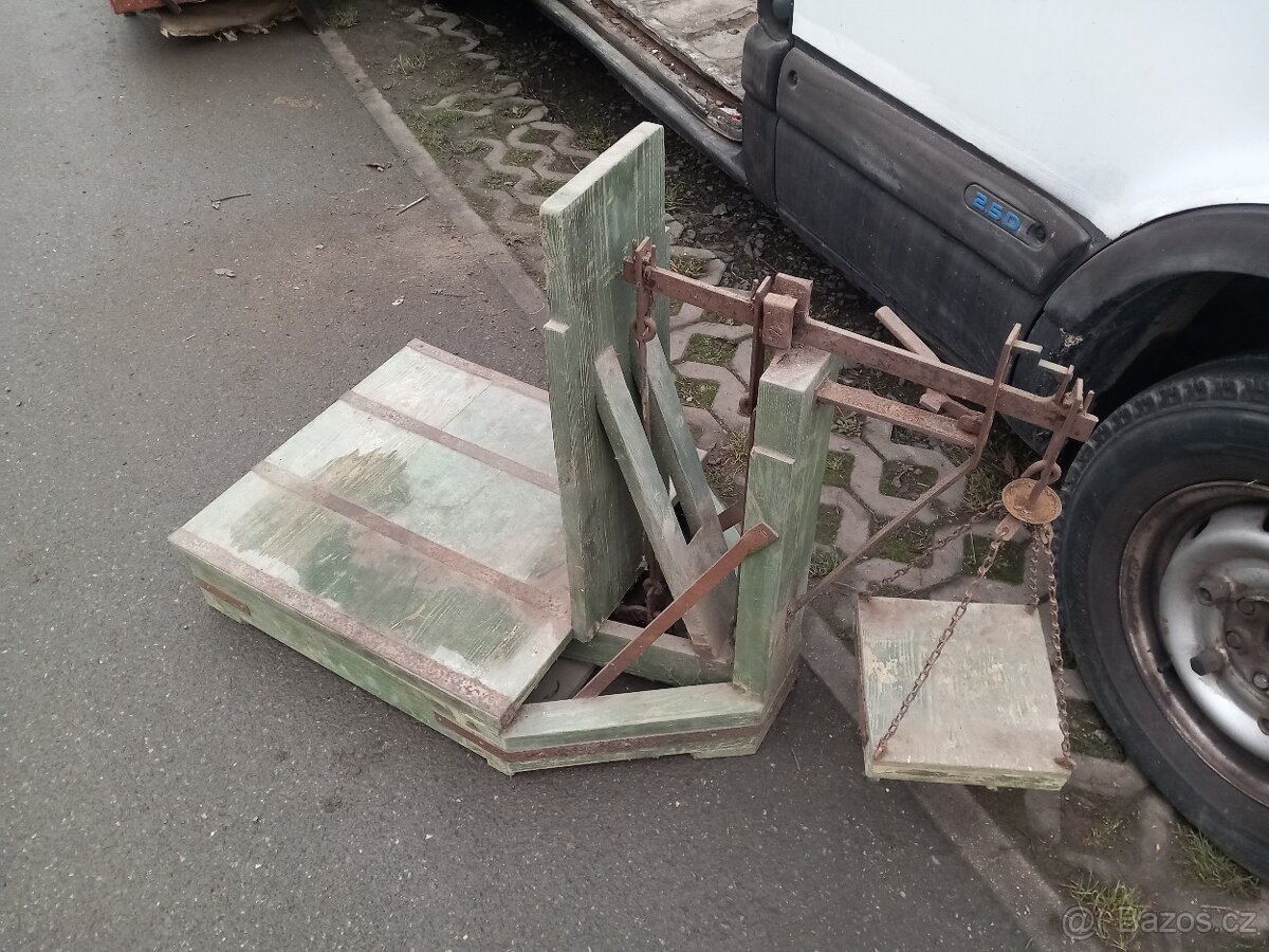 Stará váha decimálka - 3