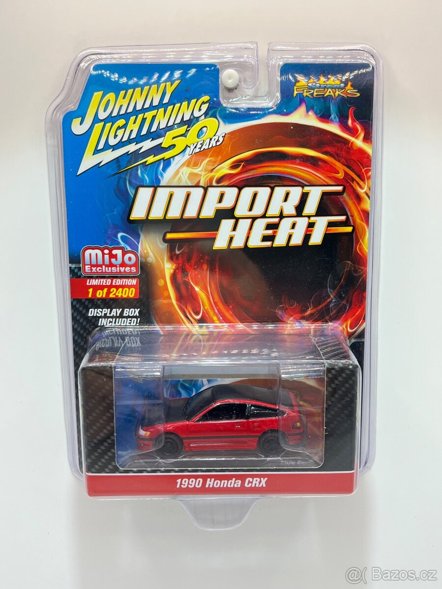 Modely 1:64 Johnny Lightning - 3
