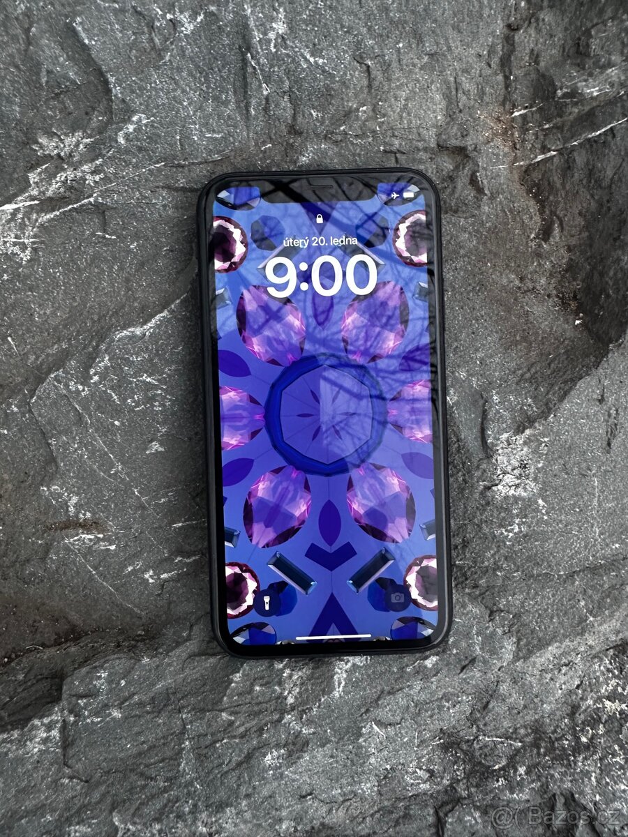 iPhone XR 64 Black - 3