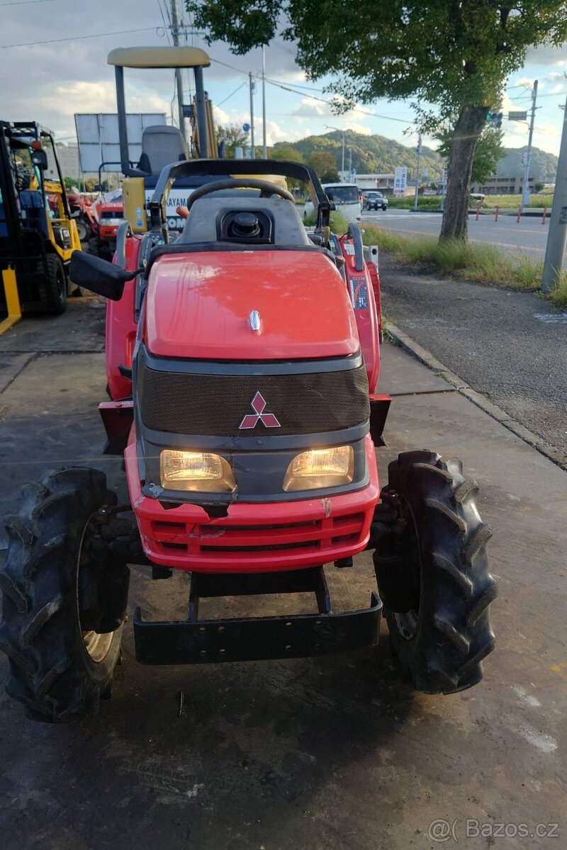 Malotraktor Mitsubishi GS25 - 3