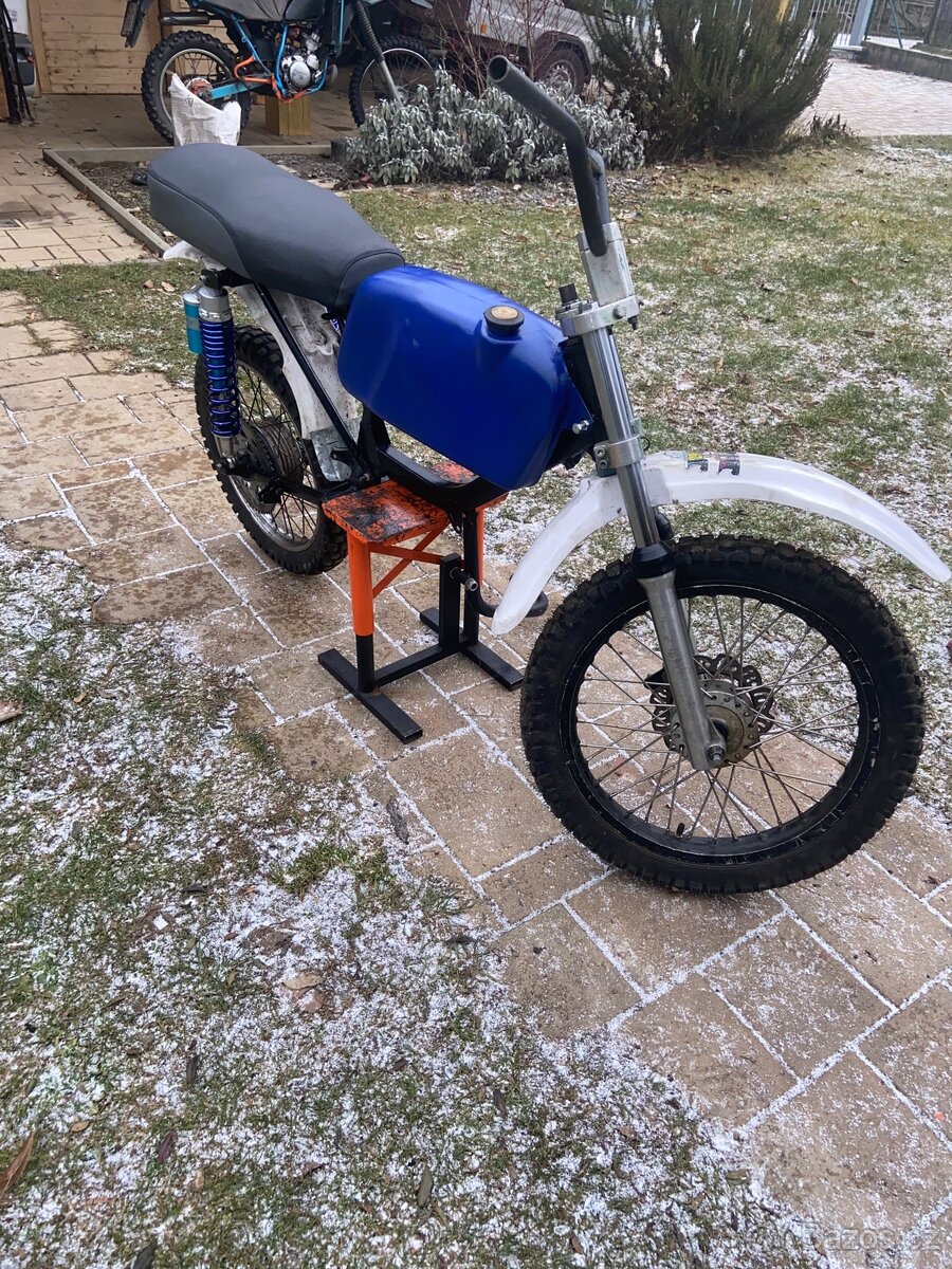 Rám Jawa pionýr - 3